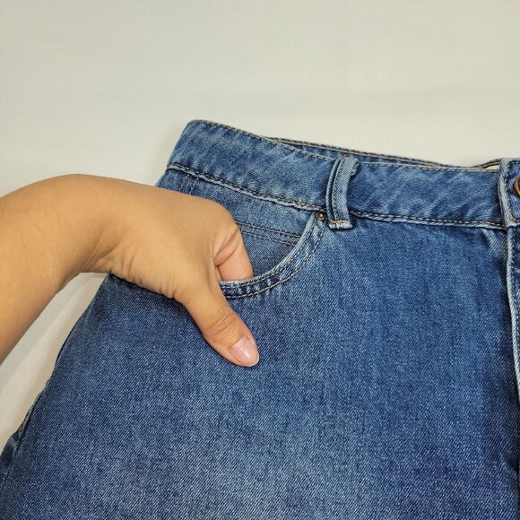 REWASH Denim Shorts Womens Size 12 Super High Rise Wedgie Button Fly Cutoff - Picture 6 of 13